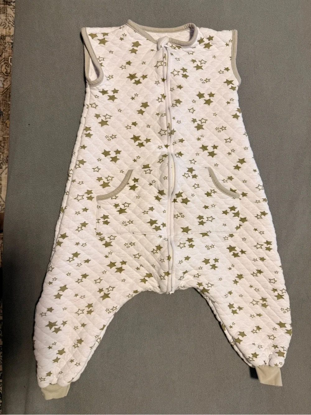 Sleeveless Quilted Kids Sleep Sack in White with Gold Star Print